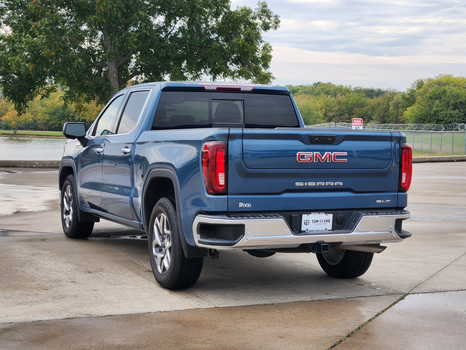 Used 2024 GMC Sierra 1500 SLT RWD image 4