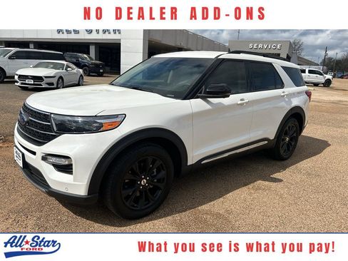 Used 2022 Ford Explorer XLT w/ Equipment Group 202A image 1