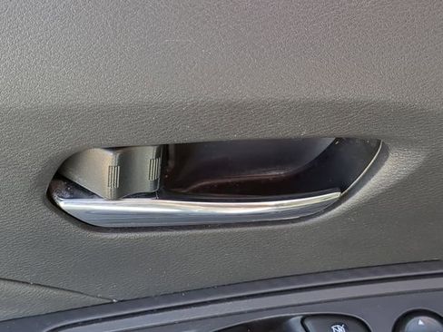 Used 2023 Nissan Versa SV image 20