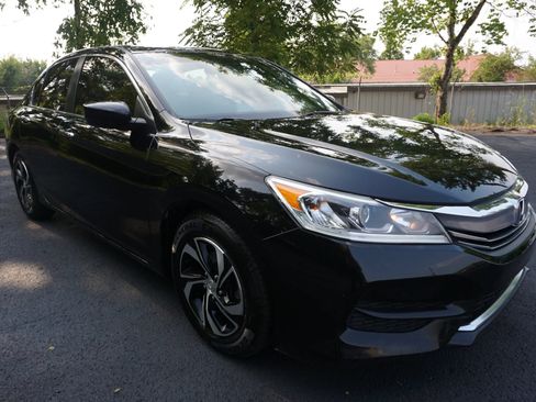 Used 2016 Honda Accord LX image 5