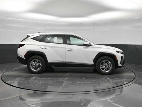 New 2026 Hyundai Tucson SE AWD/4WD image 9