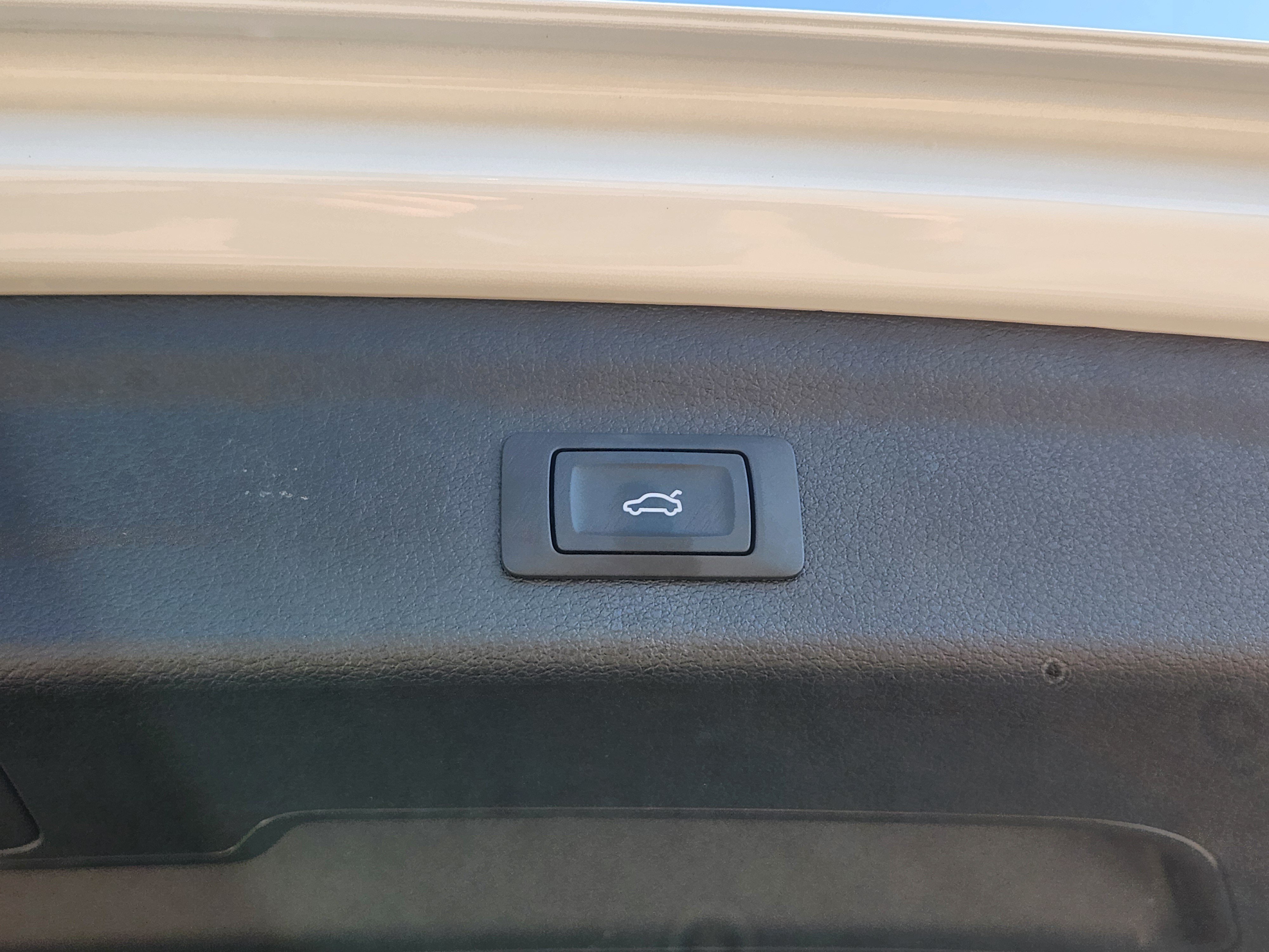 Used 2022 Audi Q3 2.0T Premium Plus AWD/4WD image 39