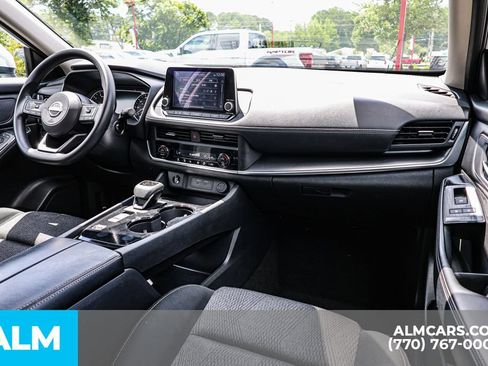 Used 2024 Nissan Rogue SV FWD image 31