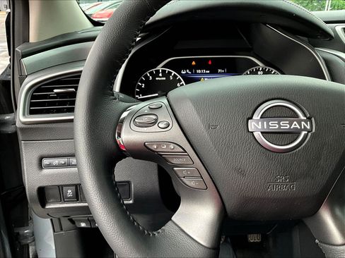 Used 2024 Nissan Murano SV w/ SV Midnight Edition Package AWD/4WD image 11