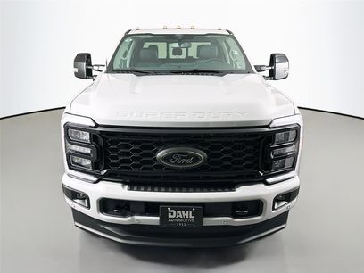 New 2026 Ford F250 Lariat w/ Black Appearance Package