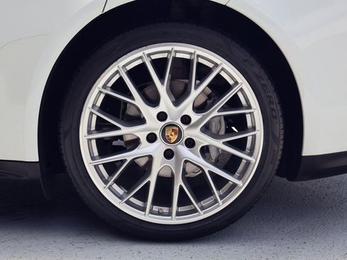 Certified 2023 Porsche Panamera Platinum Edition RWD image 27