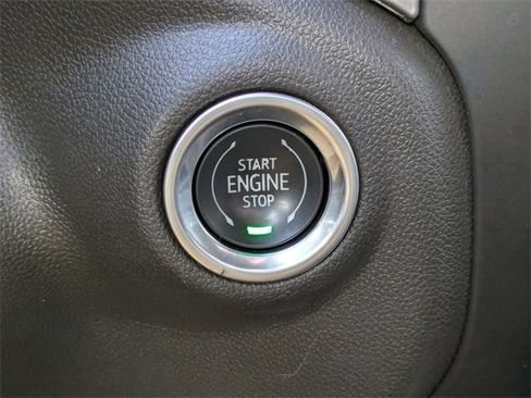 Used 2023 GMC Sierra 2500 Denali w/ Denali Ultimate Package image 34