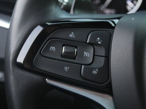 Used 2024 Buick Enclave Avenir w/ Avenir Technology Package image 33