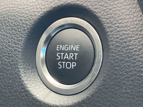 Certified 2025 Toyota Corolla SE image 38