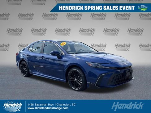 Used 2025 Toyota Camry SE w/ Multimedia Upgrade Package image 1