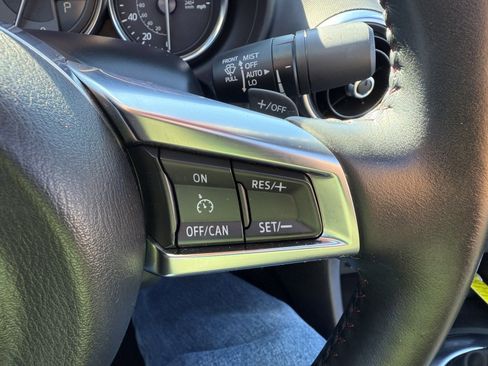 Used 2017 MAZDA MX-5 Miata RF Grand Touring image 19