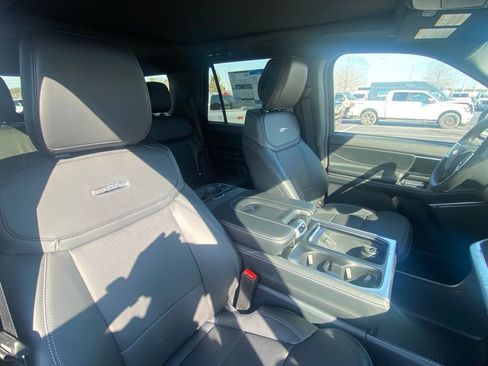 New 2026 Ford Expedition Platinum w/ Stealth Appearance Package image 39