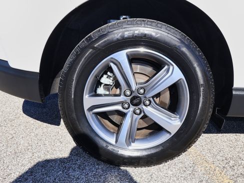 Used 2024 Ford Edge SEL w/ Convenience Package image 30