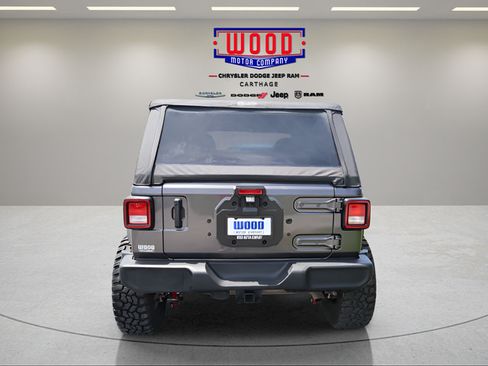 Used 2021 Jeep Wrangler Sport AWD/4WD image 4