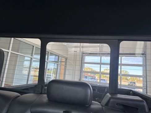 Used 2018 Ford F150 Platinum w/ Equipment Group 701A Luxury image 16