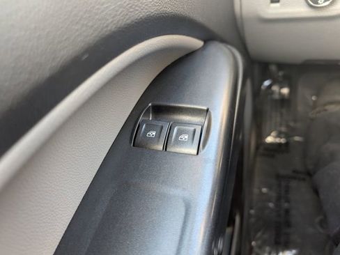 Used 2015 GMC Canyon W/T image 16