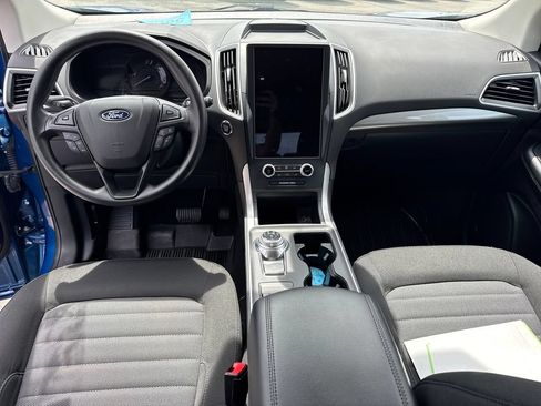 Used 2024 Ford Edge SE w/ Black Appearance Package AWD/4WD image 14