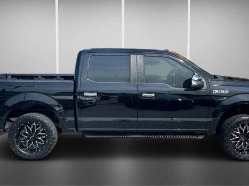 Used 2018 Ford F150 XL w/ Equipment Group 101A Mid RWD image 5
