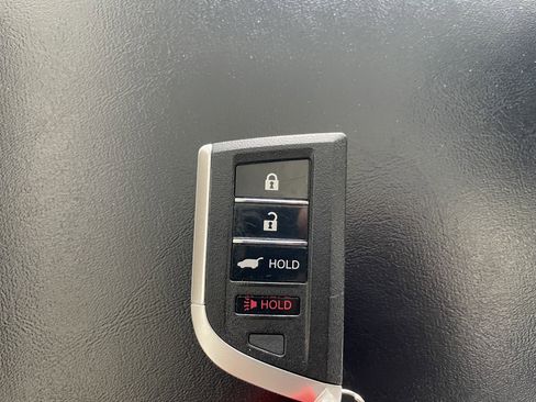 Used 2024 Acura MDX SH-AWD w/ Technology Package image 23