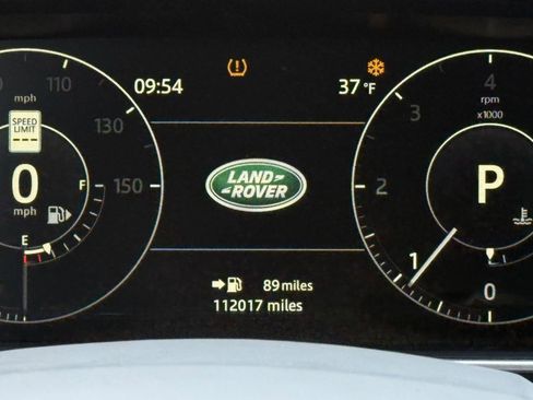 Used 2017 Land Rover Range Rover HSE image 16