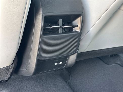 New 2026 Jeep Cherokee Limited AWD/4WD image 11