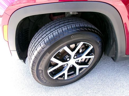 Used 2022 Jeep Grand Cherokee L Limited RWD image 7