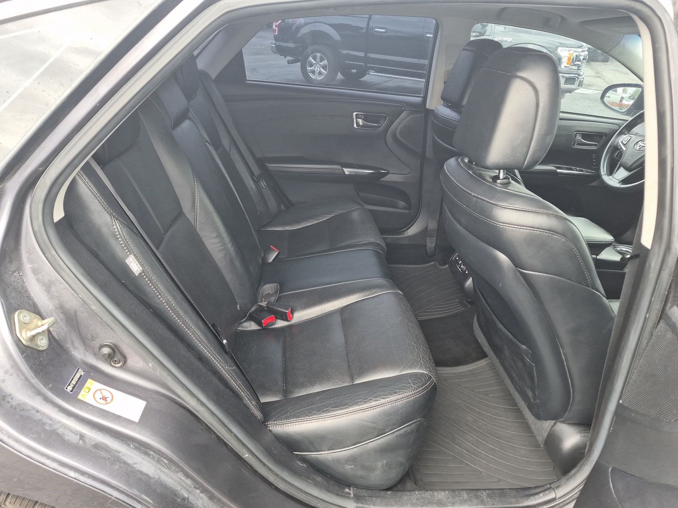 Used 2016 Toyota Avalon Limited w/ Toyota Safety Sense Package FWD image 30