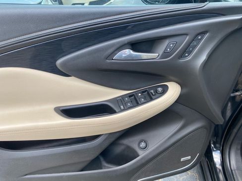 Used 2016 Buick Envision Premium AWD/4WD image 37