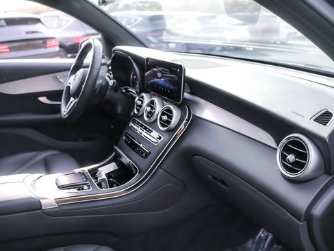 Used 2021 Mercedes-Benz GLC 300 4MATIC Coupe image 31