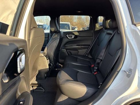 New 2026 Jeep Compass Latitude image 6