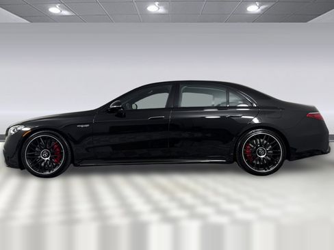 Used 2025 Mercedes-Benz S 63 AMG S image 2