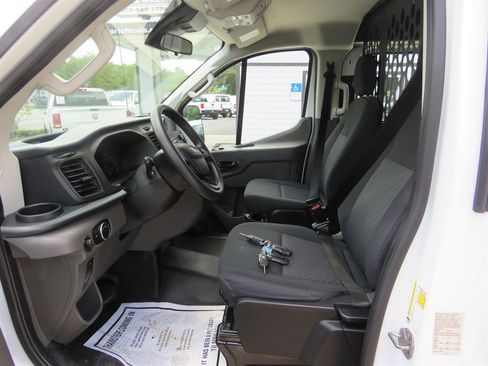 Used 2025 Ford Transit 250 Low Roof w/ Exterior Upgrade Package RWD image 5