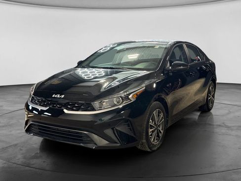 Used 2023 Kia Forte LXS w/ LXS Technology Package image 8