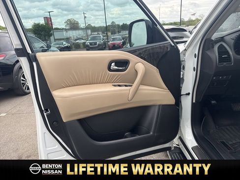 Used 2023 Nissan Armada Platinum w/ Captain's Chairs Package image 9