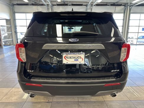 Certified 2023 Ford Explorer XLT w/ Equipment Group 202A image 15