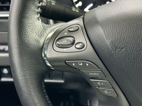 Used 2024 Nissan Murano SL image 21