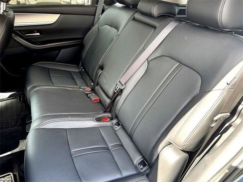 Used 2025 MAZDA CX-70 Plug-In Hybrid w/ Premium Pkg image 26