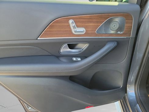 Certified 2025 Mercedes-Benz GLS 450 4MATIC image 26