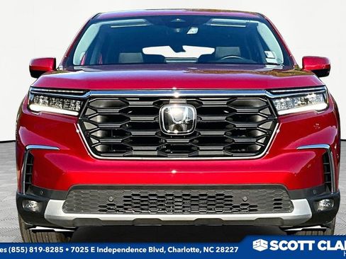 Used 2025 Honda Pilot EX-L image 2