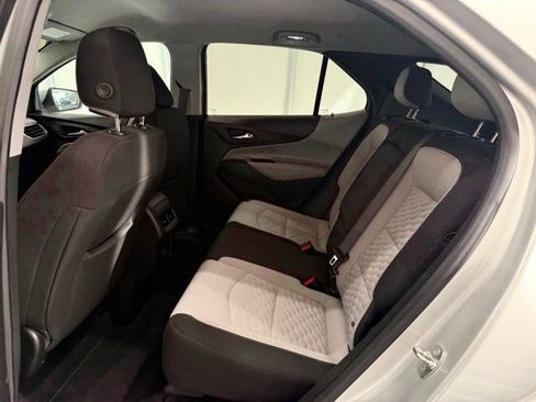 Used 2021 Chevrolet Equinox LT image 17
