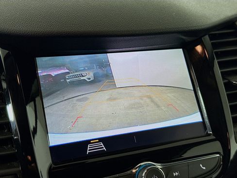 Used 2020 Chevrolet Trax LT image 14