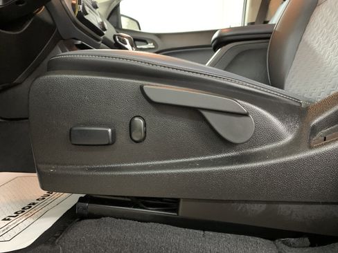 Used 2022 Chevrolet Colorado Z71 image 14