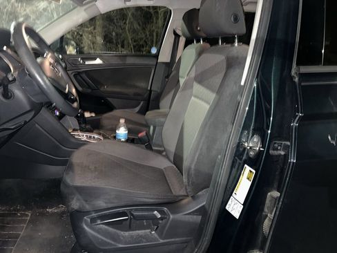 Used 2019 Volkswagen Tiguan S image 8