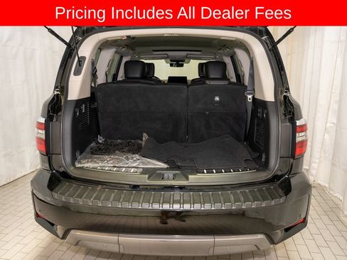 Used 2022 Nissan Armada Platinum w/ Captain's Chairs Package AWD/4WD image 5