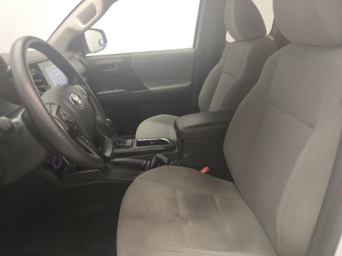 Used 2022 Toyota Tacoma SR image 17