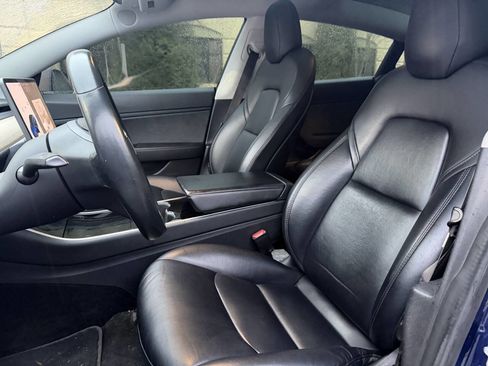 Used 2018 Tesla Model 3 Long Range image 9