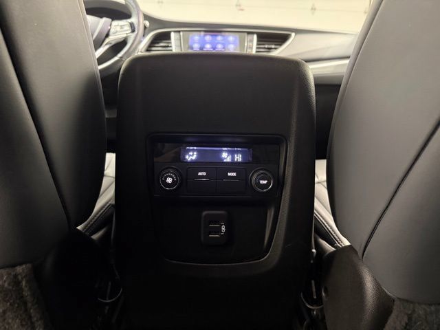 Certified 2023 Buick Enclave Essence FWD image 25