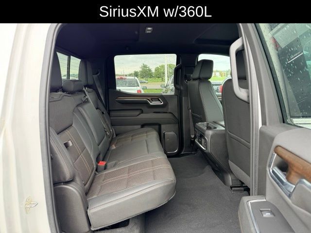 Used 2024 Chevrolet Silverado 1500 High Country w/ Technology Package AWD/4WD image 10