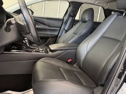 Used 2025 MAZDA CX-30 AWD 2.5 S w/ Preferred Package image 9