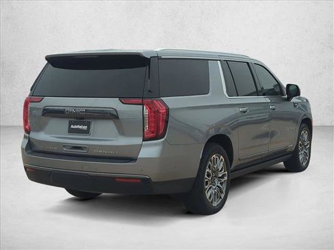 Used 2023 GMC Yukon XL Denali Ultimate image 5